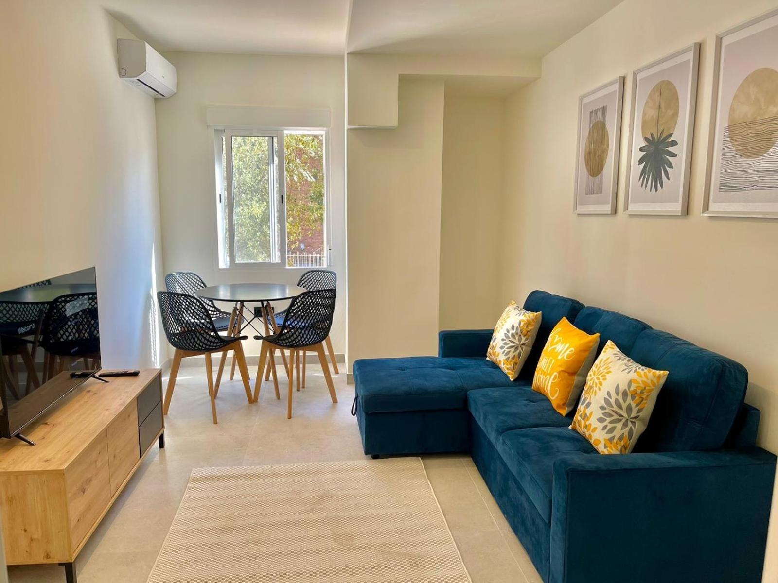 Palm Beach Rentals Аликанте Экстерьер фото