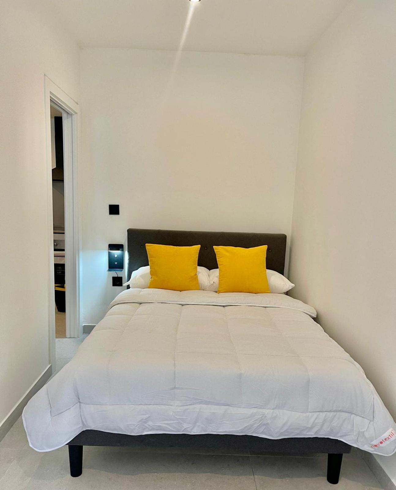 Palm Beach Rentals Аликанте Экстерьер фото