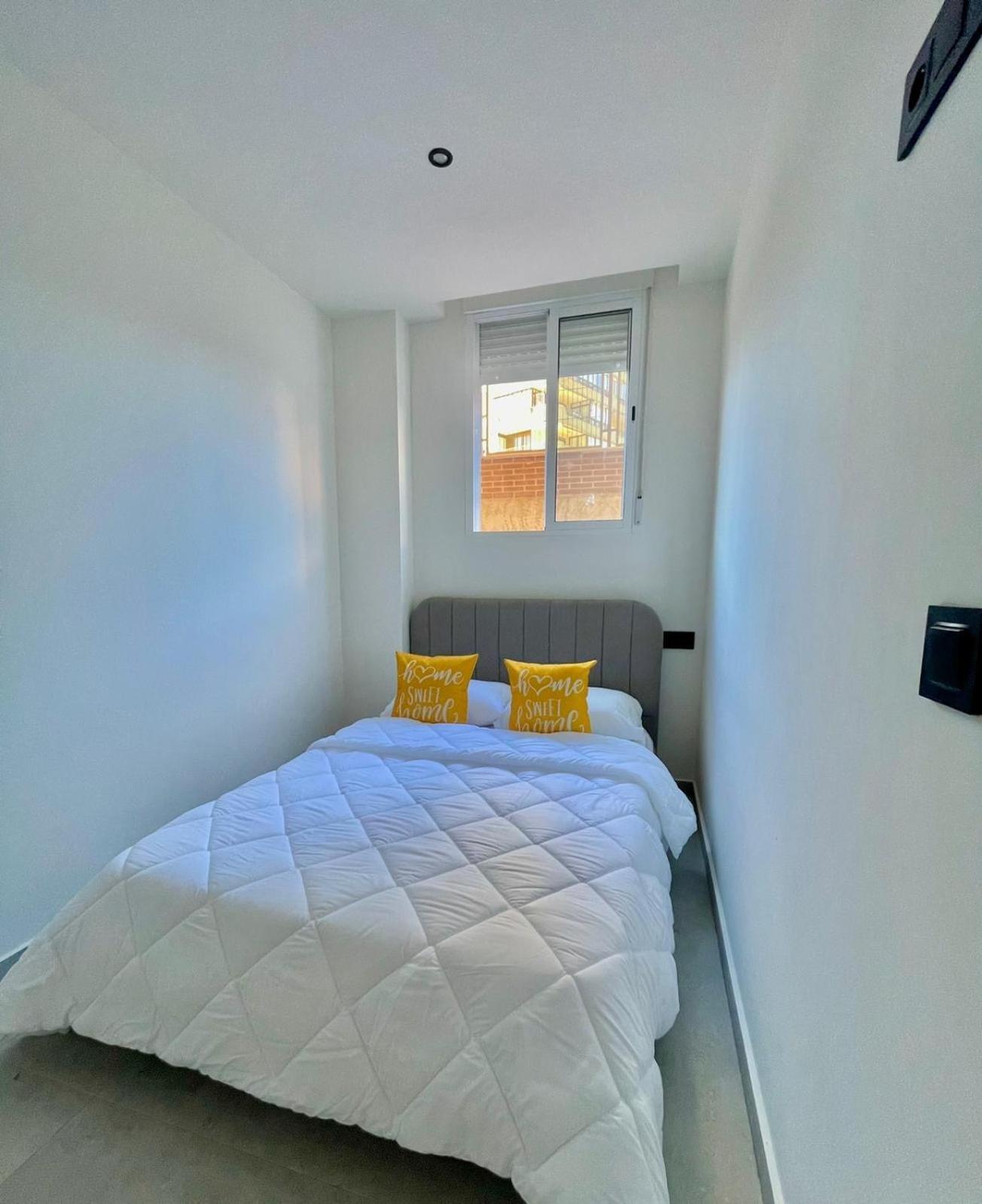 Palm Beach Rentals Аликанте Экстерьер фото