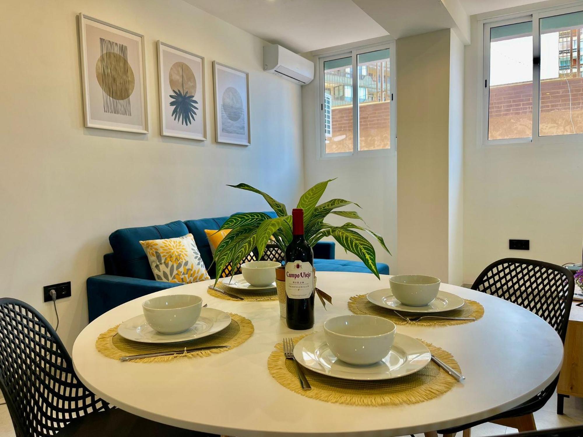 Palm Beach Rentals Аликанте Экстерьер фото