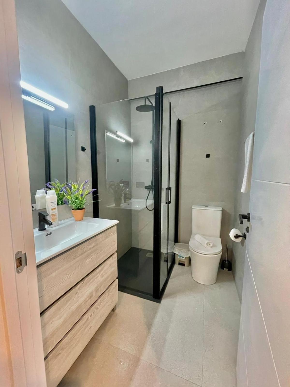 Palm Beach Rentals Аликанте Экстерьер фото